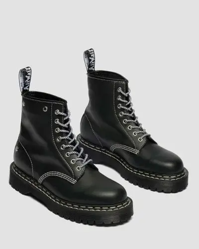Dr. Martens 1460 Bex Wds 8 Eye Boot - Black Sendal 1