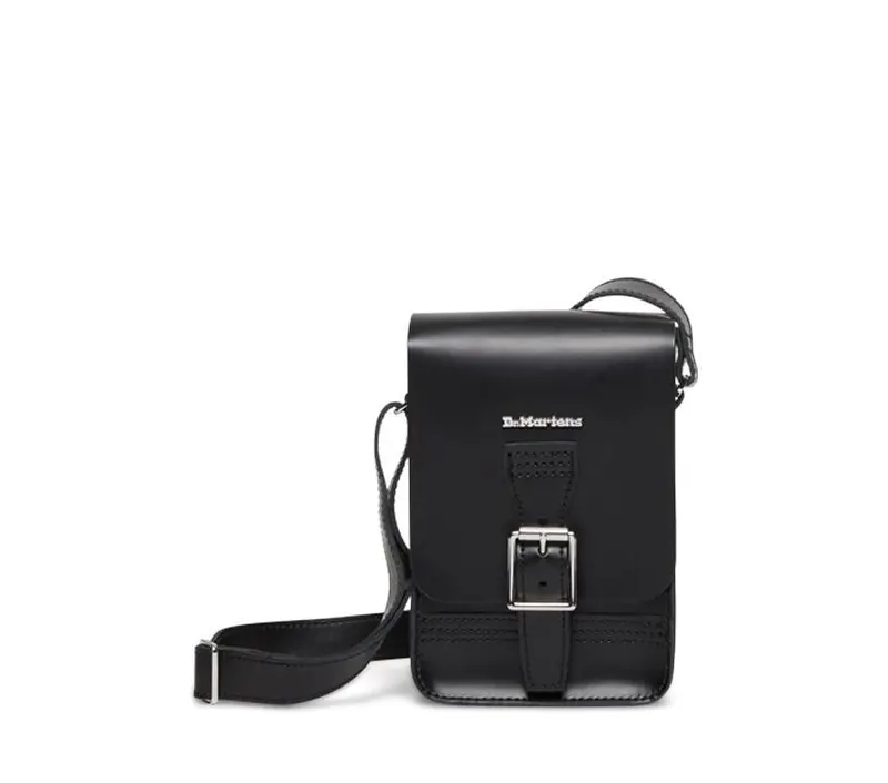 Dr Martens Box Crossbody Black Kiev Black Smooth 1