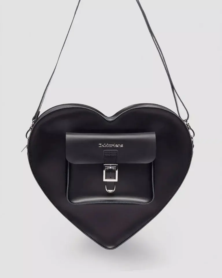 Dr Martens Large Heart Backpack - Black Kiev & Black Smooth 1