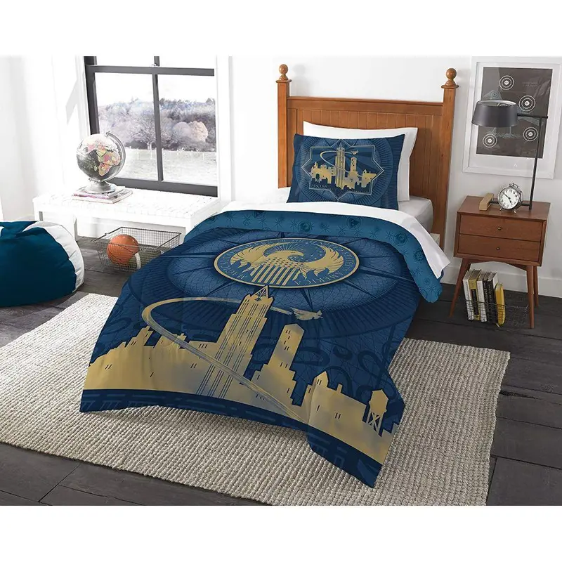 Fantastic Beasts And Where To Find Them&Trade; Macusa&Trade; & Skyline Full/Queen Comforter Set 1