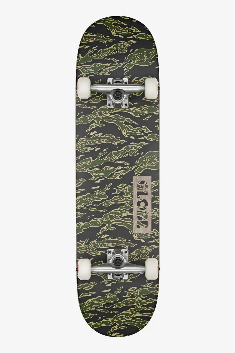 Globe Goodstock 8.25Fu Complete - Tiger Camo 1