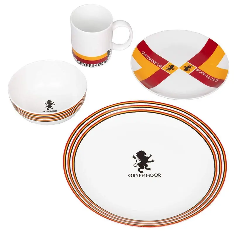 Gryffindor 16-Piece Dinnerware Set From Harry Potter 1