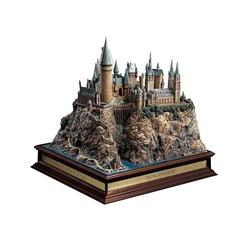 Hogwarts Castle By The Noble Collection 1