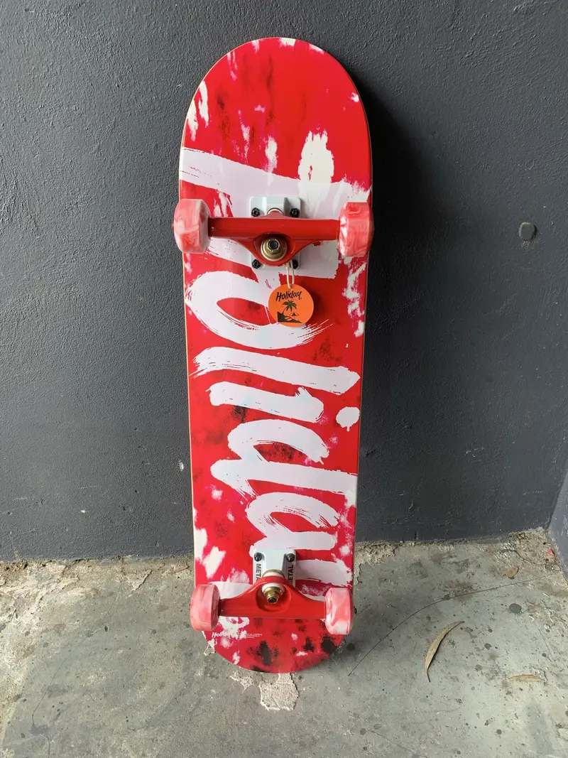 Holiday Complete Tye Dye Cherry 8.25” 1