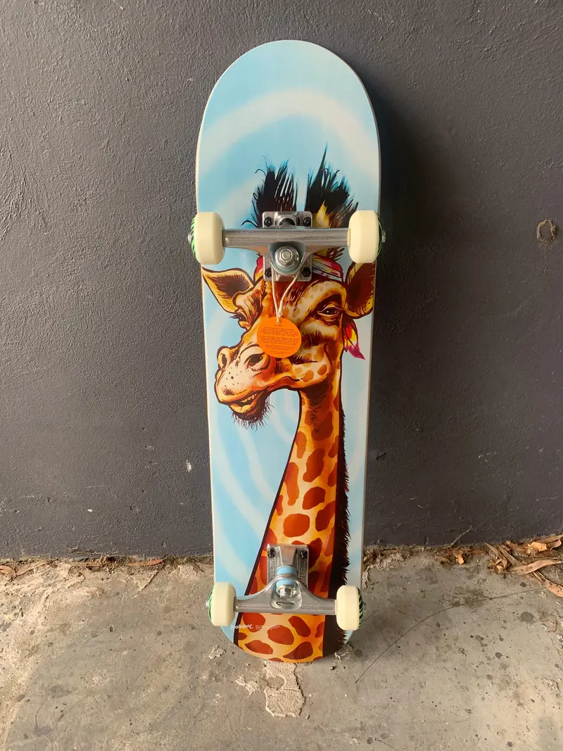 Holiday Giraffe 7.75” 1