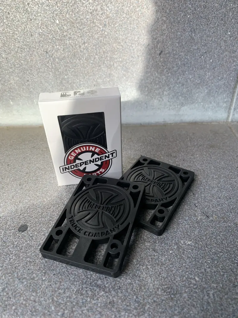Independent 1/4” Riser Pads 1
