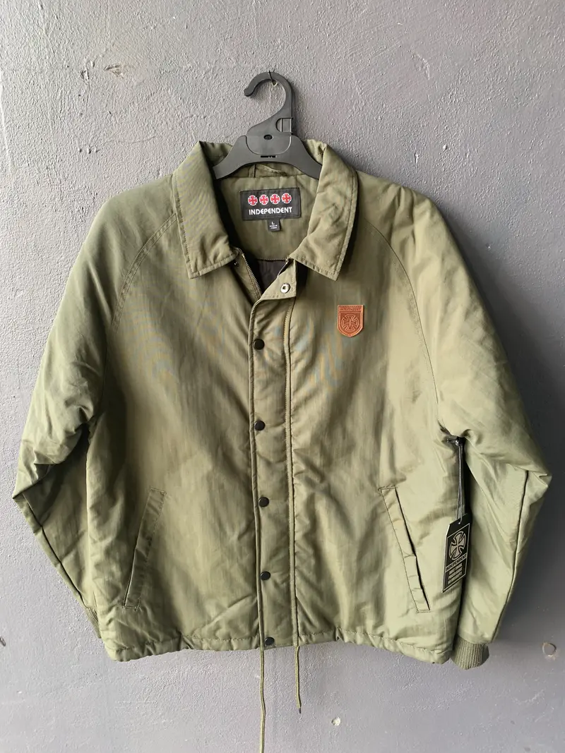 Independent Crest Jacket Olive 1