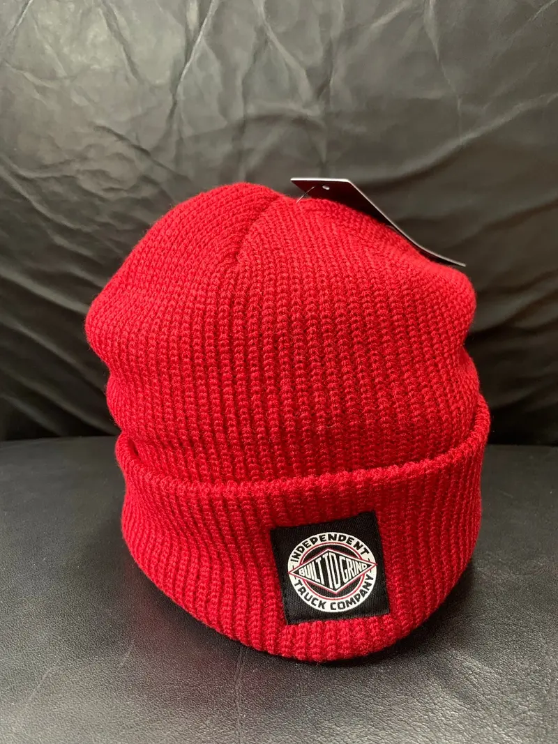 Independent Summit Beanie Burgandy 1