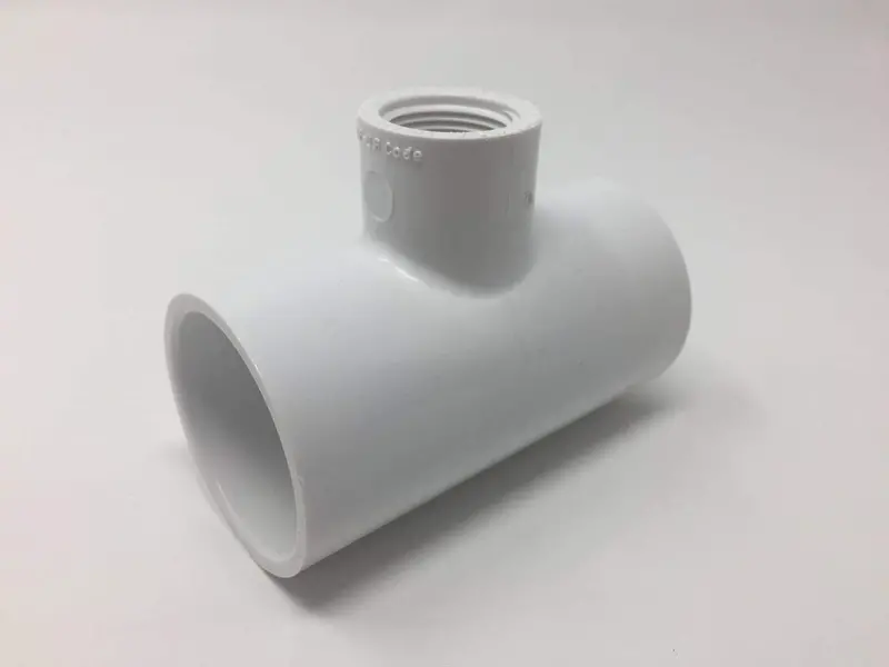 Lesso - 1 1/2'' X 1'' Sch40 Pvc Tee Socket X Socket X Thread - 402-211 1