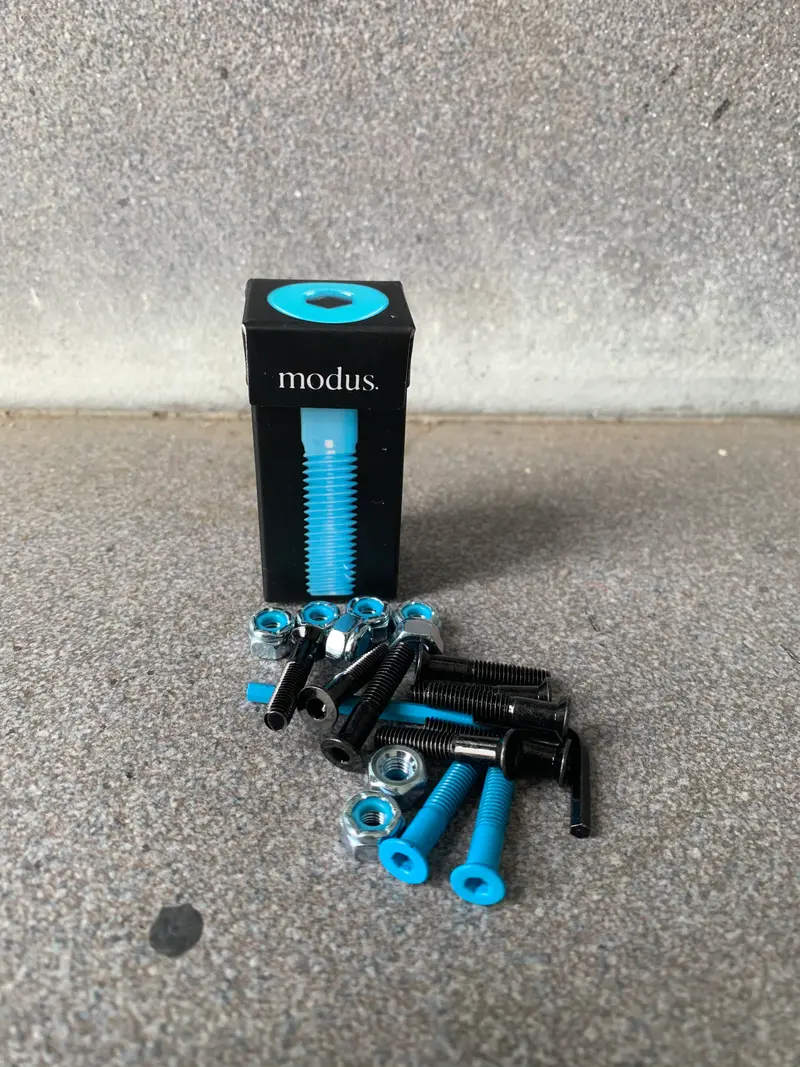 Modus Allen Key Bolts 1" 1