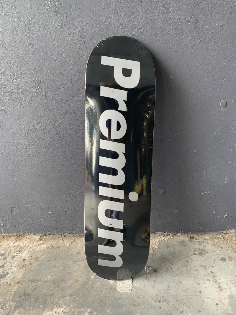 Premium Skateboards Supremium Black Silver 1