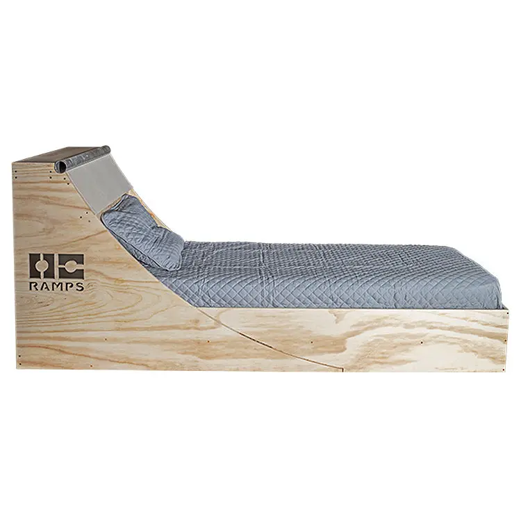Quarter Pipe Ramp Bed 1