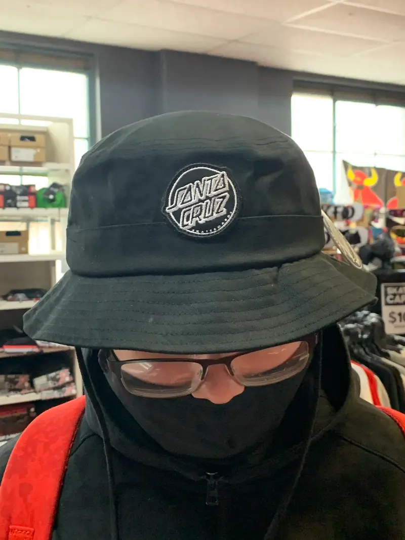 Santa Cruz Bucket Hat 1
