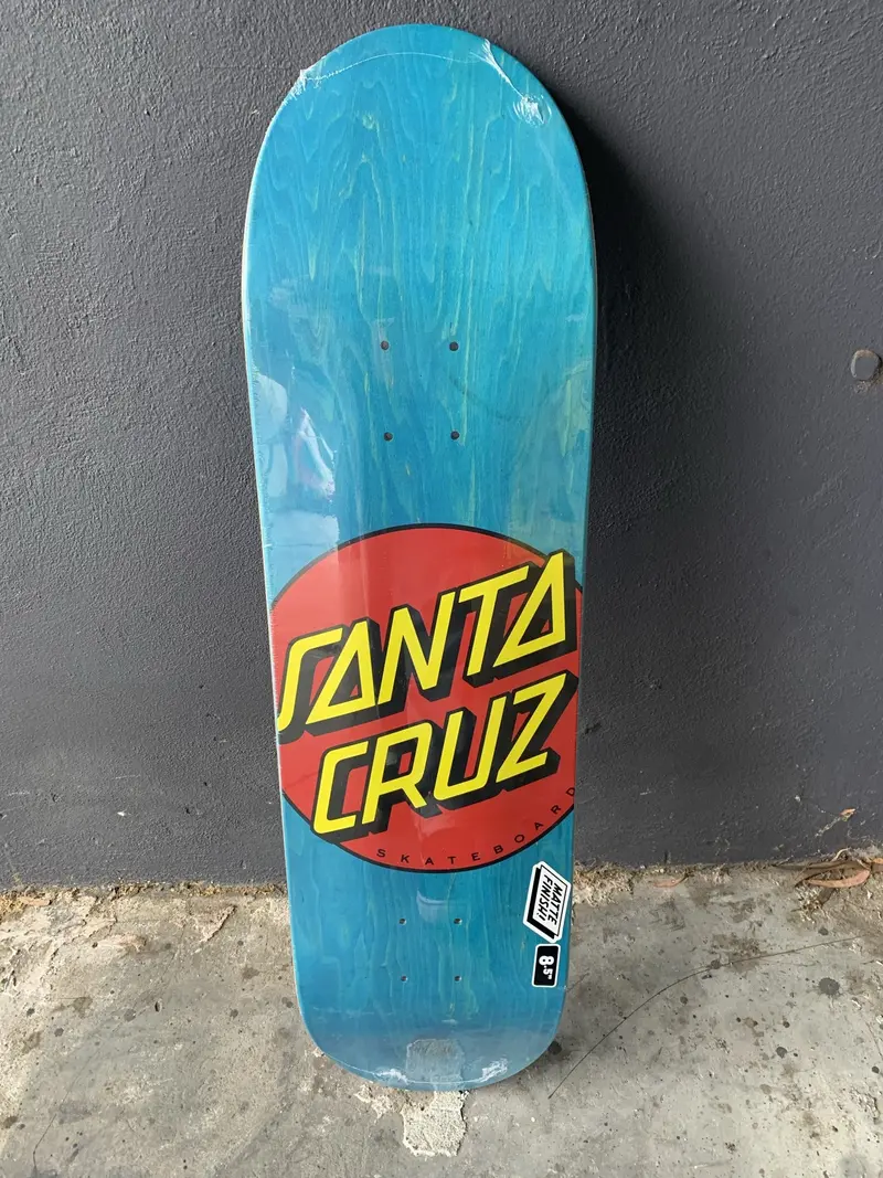 Santa Cruz Classic Dot Stain 8.5” 1