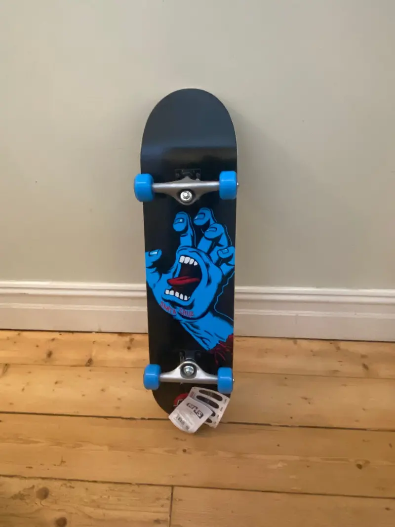 Santa Cruz Screaming Hand Complete 8” 1