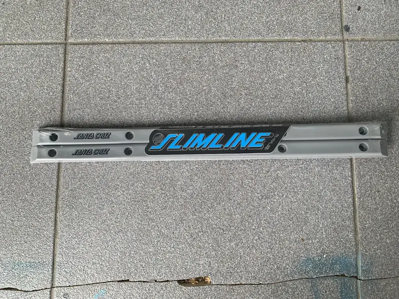 Santa Cruz Slimline Rails Grey 1