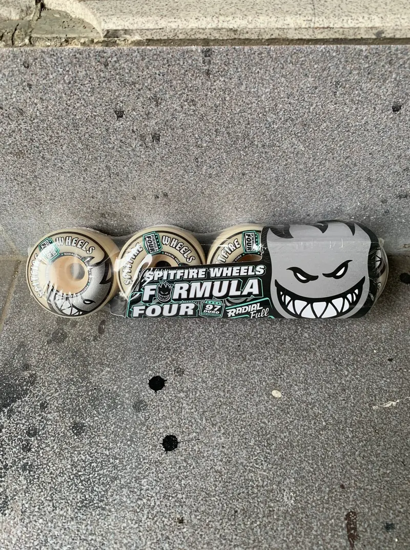 Spitfire Formula Four Radials 58Mm 97A 1