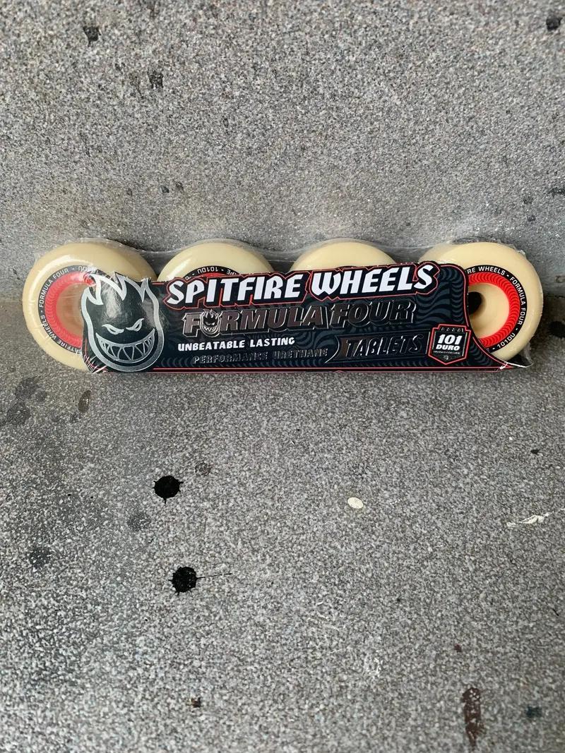 Spitfire Formula Four Tablets  54Mm 101A 1