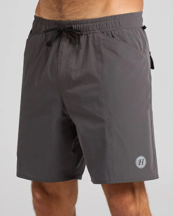 The Mad Hueys Coastline | 18" Hybrid Short 1