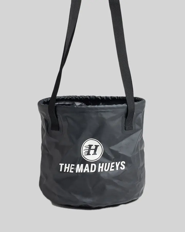 The Mad Hueys Hueys Dry | Bucket Bag 1