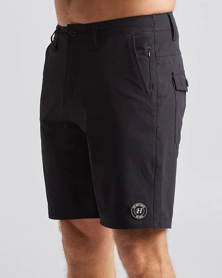 The Mad Hueys Hueys Life Hybrid Short 19" 1