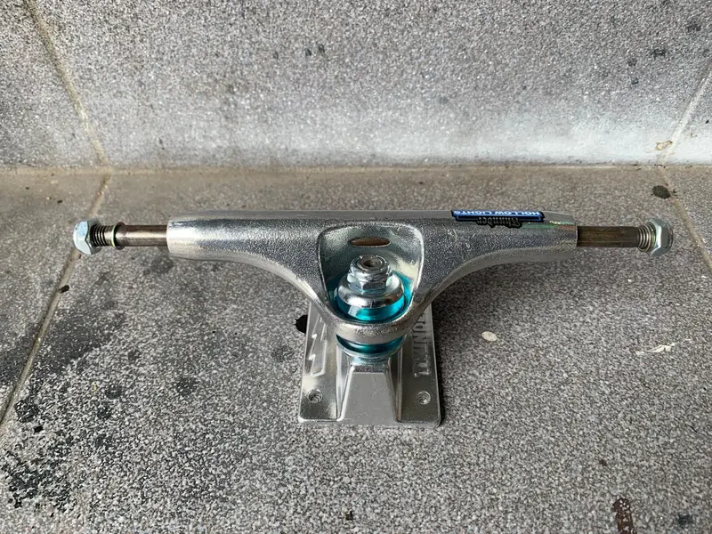 Thunder Hollow Light Polished 2  148 1