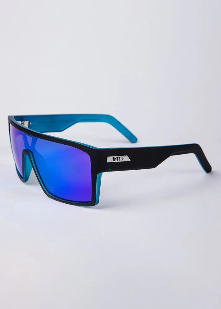 Unit Command Polarised Sunglasses - Black / Sky 1